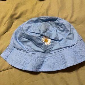 reversible bucket hat